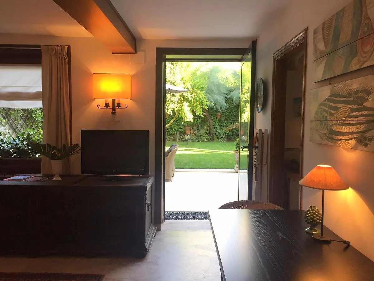 Primaluce Bed & Breakfast Venice 2*,  Italy
